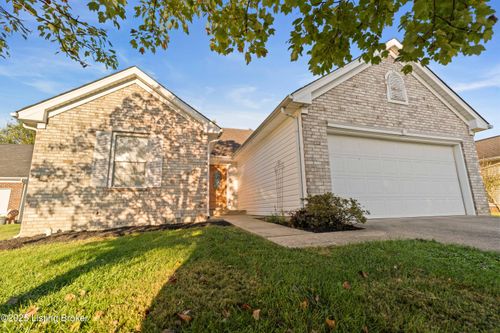 541 Matterhorn Dr, Shelbyville, KY, 40065-9541 | Card Image