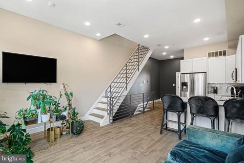apt-2-1947 N 4th St, PHILADELPHIA, PA, 19122-2217 | Card Image