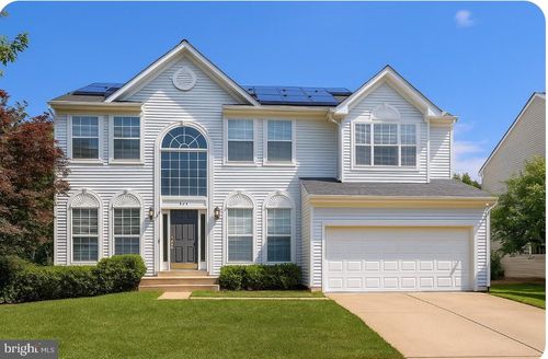 221 E Skyline Dr, PURCELLVILLE, VA, 20132-6120 | Card Image