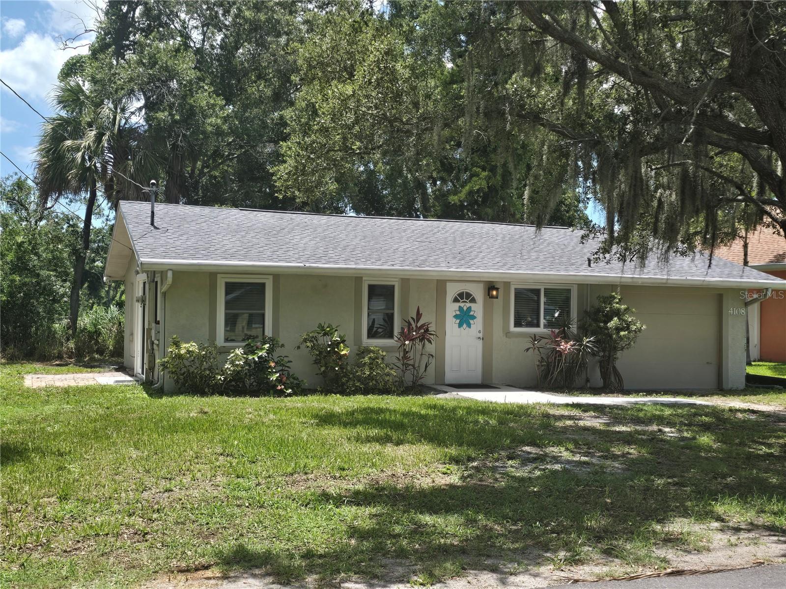 Nelson Ave, Sarasota, FL 34231