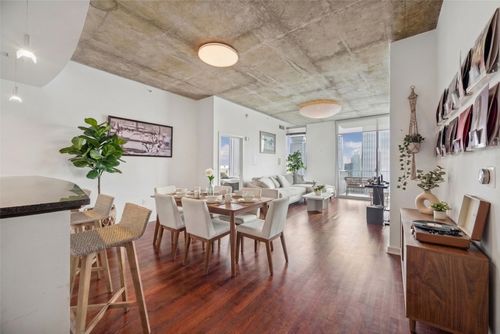 3309-360 Nueces St, Austin, TX, 78701-4274 | Card Image