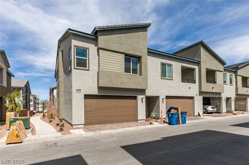 1532 Eliana Crossing Pl, Henderson, NV, 89002-9805 | Card Image