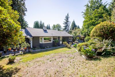 1450 Briarlynn Cres, House other with 3 bedrooms, 2 bathrooms and 2 parking in North Vancouver BC | Image 1