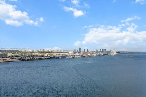 apt-2502-848 Brickell Key Dr, Miami, FL, 33131-3726 | Card Image