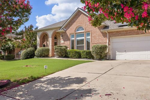 2204 Chincho Dr, Pflugerville, TX, 78660-2983 | Card Image