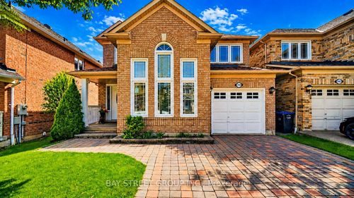 3158 Rock Harbour Rd, Mississauga, ON, L5B4G4 | Card Image