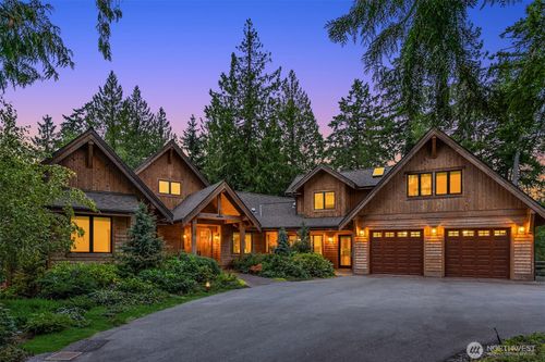 9721 Ne Charisma Cir, Bainbridge Island, WA, 98110-3250 | Card Image