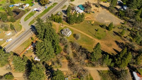 33105 Redwood Hwy, Cave Junction, OR, 97523-9133 | Card Image