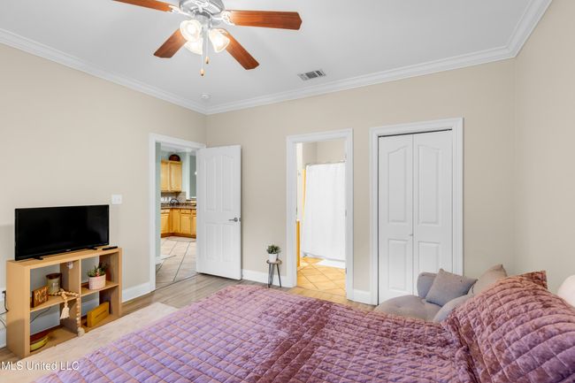 1453EBeachBlvd-22 | Image 22