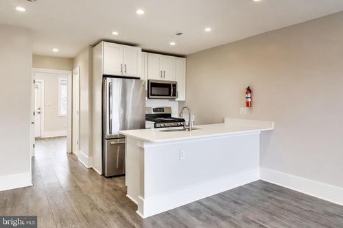3-924 19th St Ne, WASHINGTON, DC, 20002-4086 | Card Image