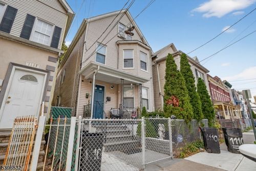 1110 Hampton Pl, Elizabeth, NJ, 07201-2416 | Card Image