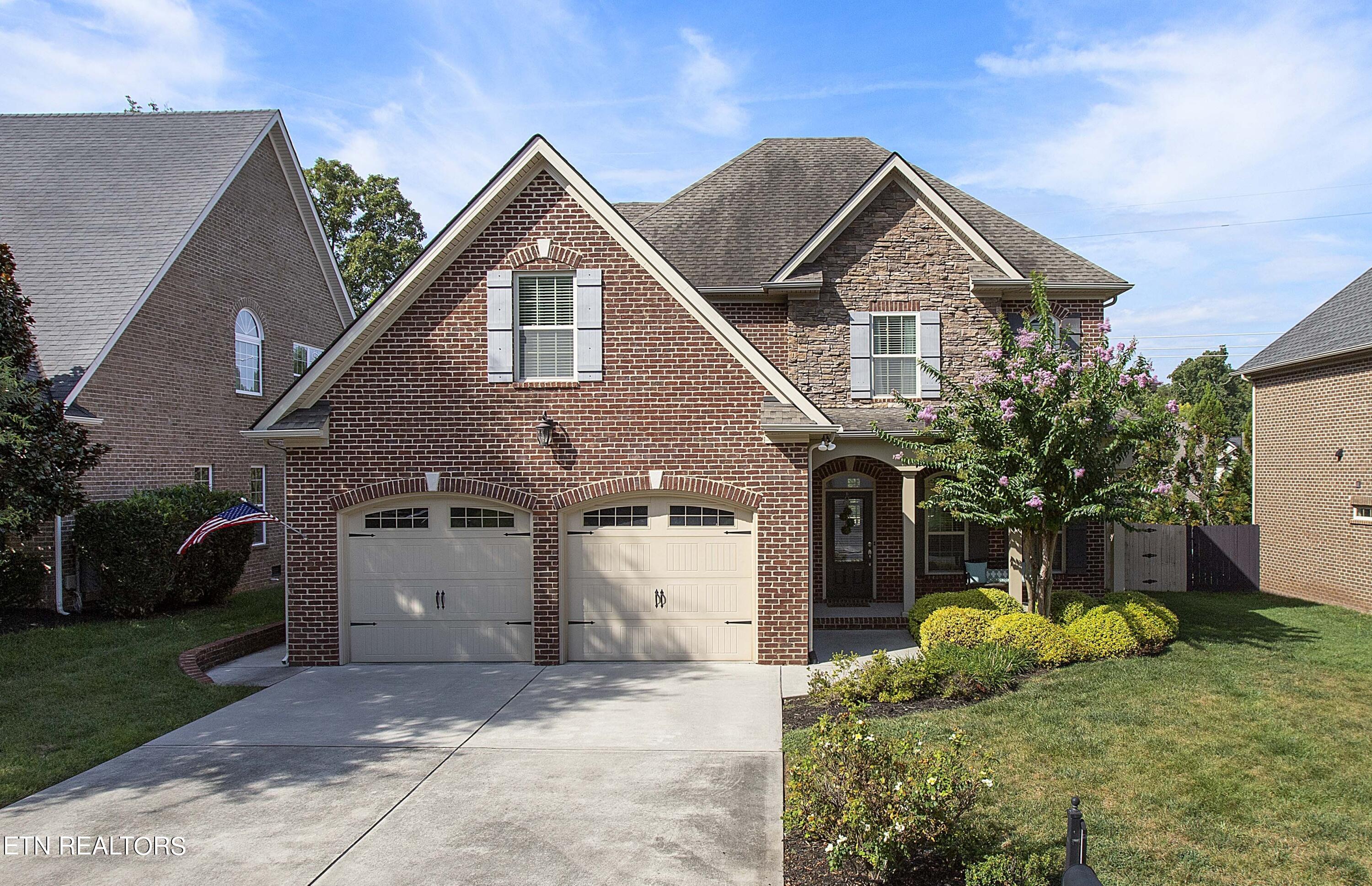 Whisper Trace Ln, Knoxville, TN 37919