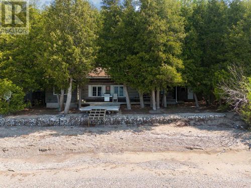 83425 Cedar Bank Dr, Goderich, ON, N7A3X9 | Card Image
