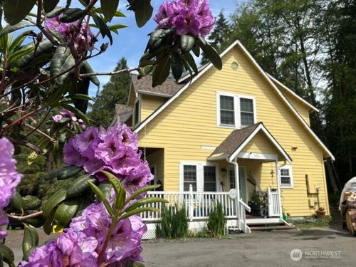 143 Johnson Ln, Oak Harbor, WA, 98277-9703 | Card Image