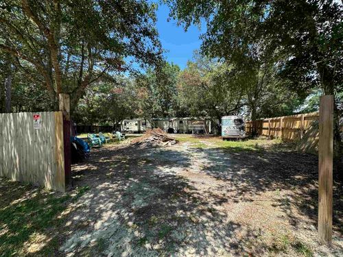 3038 Ferris Dr, Navarre, FL, 32566-8086 | Card Image
