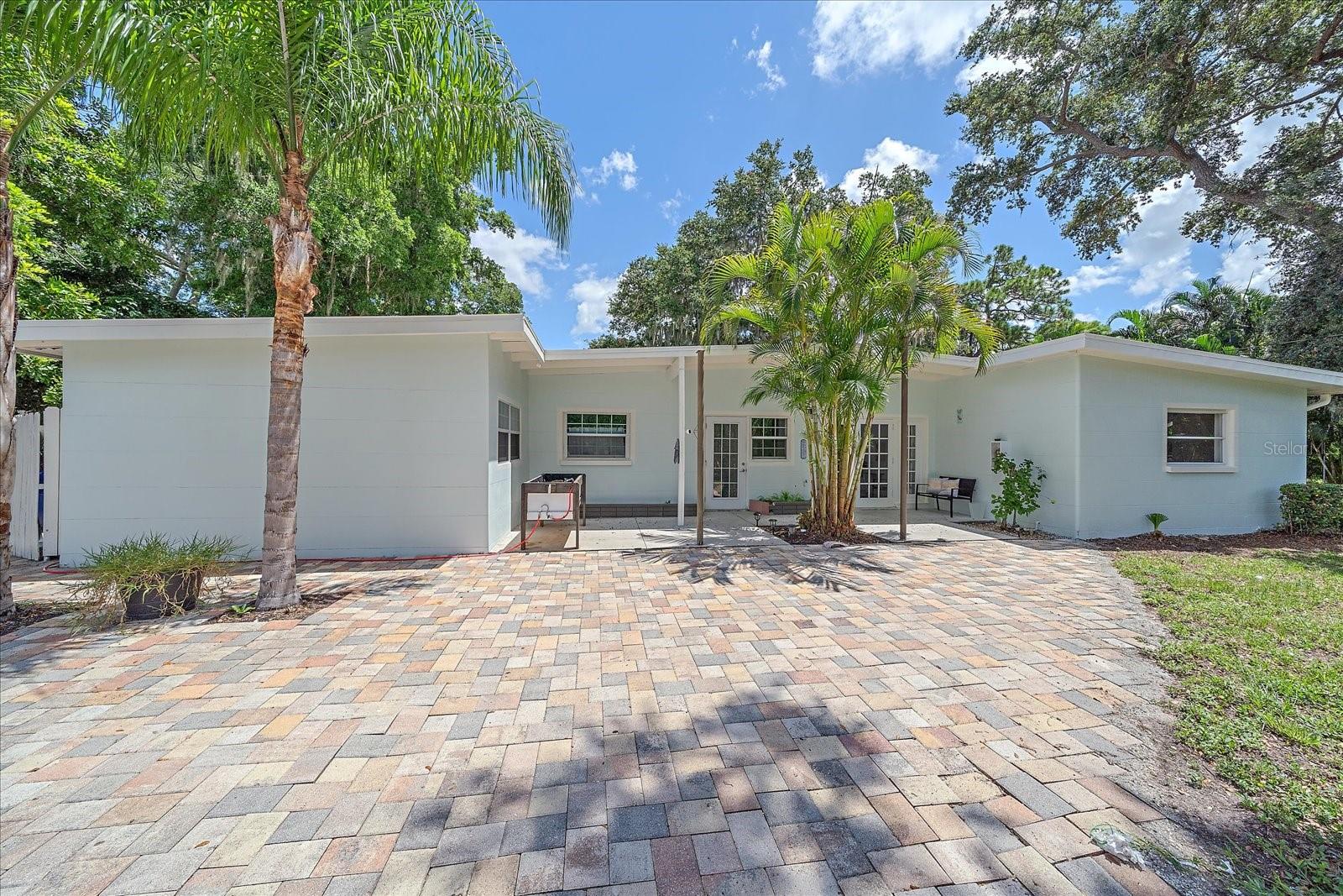 Groveland Ave, Sarasota, FL 34231