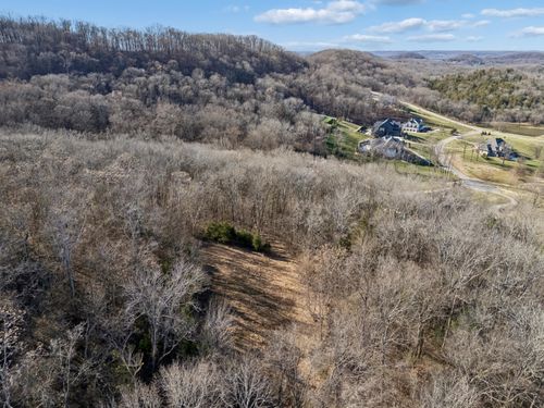 6450 Log Cabin Trl, Brentwood, TN, 37027-6308 | Card Image