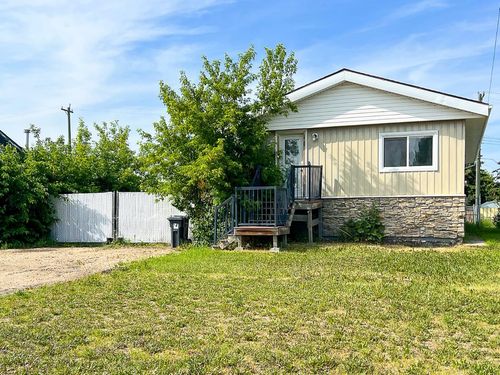 9708 103 Avenue, Clairmont, AB, T0H0W5 | Card Image