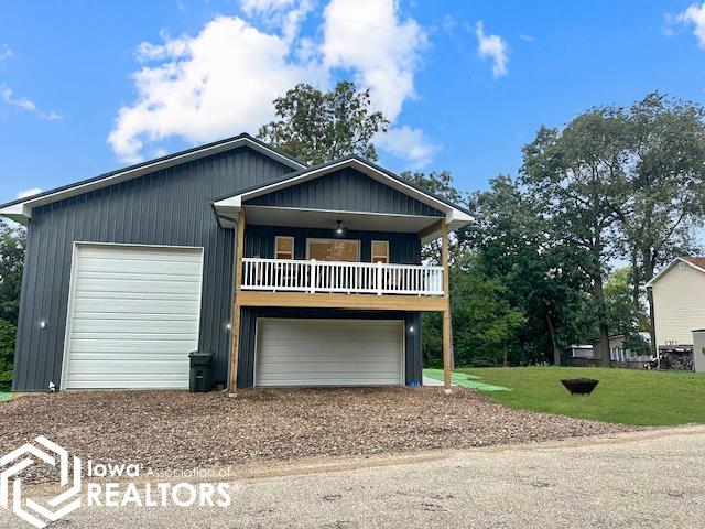 Ridge Dr, Brooklyn, IA 52211