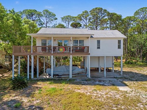 214 Harbor Cir, ALLIGATOR POINT, FL, 32346-5132 | Card Image