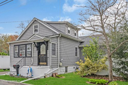 277 Adirondack Ave, Spotswood, NJ, 08884-1455 | Card Image