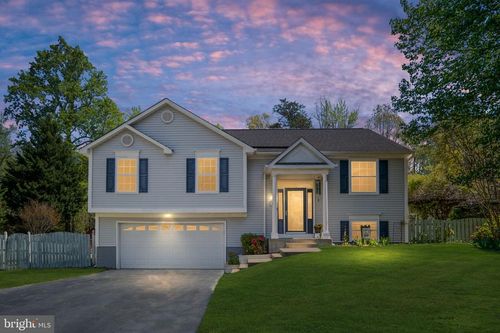 19 Acacia Ct, FREDERICKSBURG, VA, 22405-2131 | Card Image