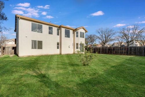 6534 Oscar Cir, Elk Grove, CA, 95757-5985 | Card Image
