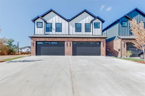 2419 & 2421 Meyers Street, Dallas, TX, 75215 | Card Image