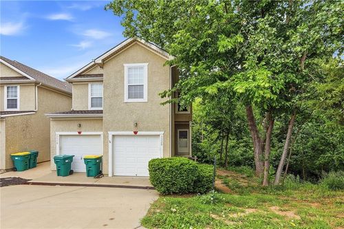 3320 N 103rd Pl, Kansas City, KS, 66109-8612 | Card Image