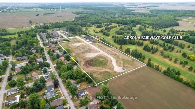 25 Alexander Gate, House other with 3 bedrooms, 3 bathrooms and 3 parking in Arkona ON | Image 6