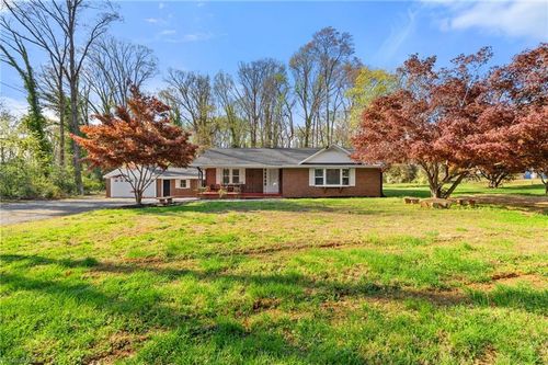 5760 Stanleyville Dr, Winston Salem, NC, 27105-9624 | Card Image