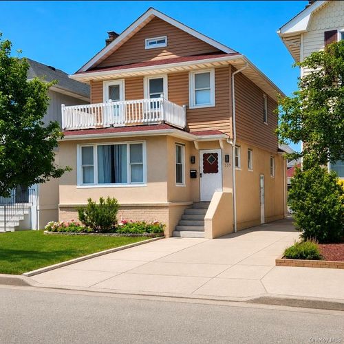 339 Fulton St, Long Beach, NY, 11561-1815 | Card Image