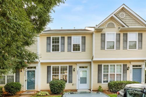 5557 Seths Dr, Charlotte, NC, 28269-2009 | Card Image