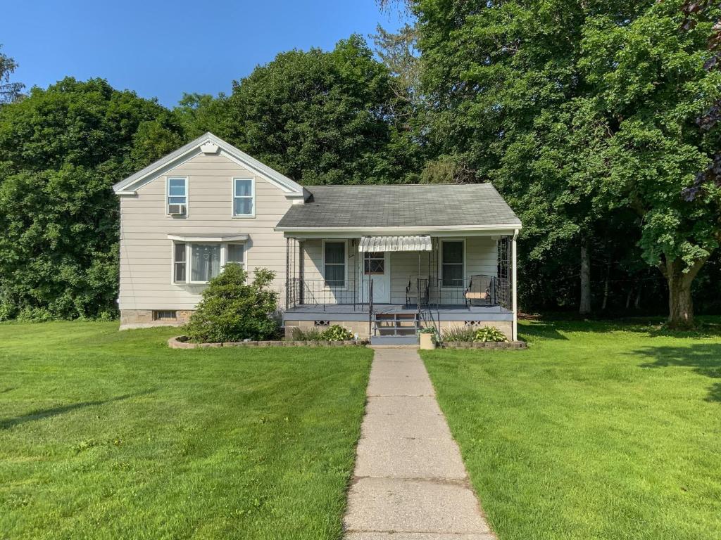12 Gulf Hill Road, Sold in Groton Zoocasa