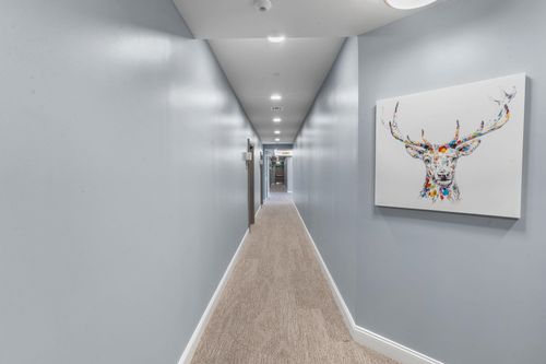 208-99 Foundry Pl, Portsmouth, NH, 03801 | Card Image