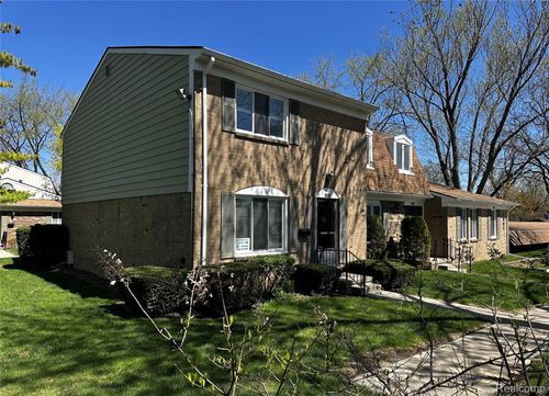 1806 Torquay Ave, Royal Oak, MI, 48073-1223 | Card Image