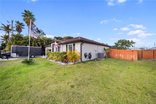 427 Nw 3rd St, Cape Coral, FL, 33993-2472 | Card Image