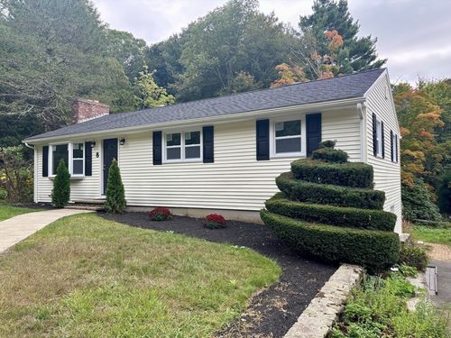 8 Blueberry Ln, Sturbridge, MA, 01566-1114 | Card Image