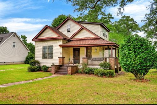 931 Old Highway 11, Carriere, MS, 39426-8309 | Card Image