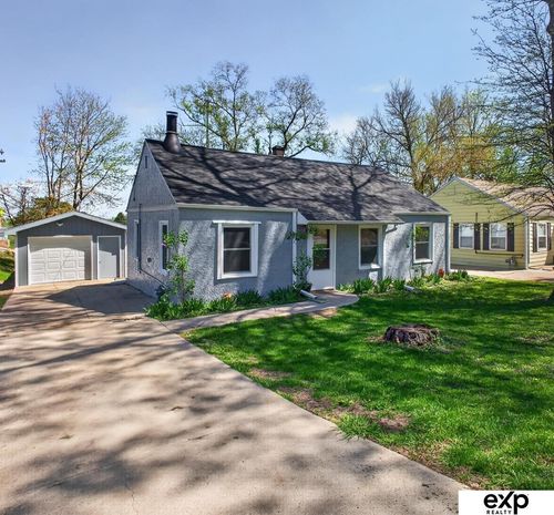 2001 Jackson St, Bellevue, NE, 68005-3209 | Card Image