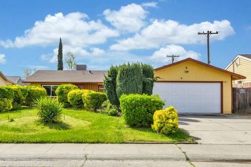 4600 Le Donne Drive, Sacramento, CA, 95823 | Card Image