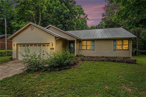 1848 Woodglo Dr, Asheboro, NC, 27205-8147 | Card Image