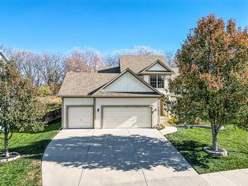11013 Northridge Dr, Kansas City, KS, 66109-4905 | Card Image