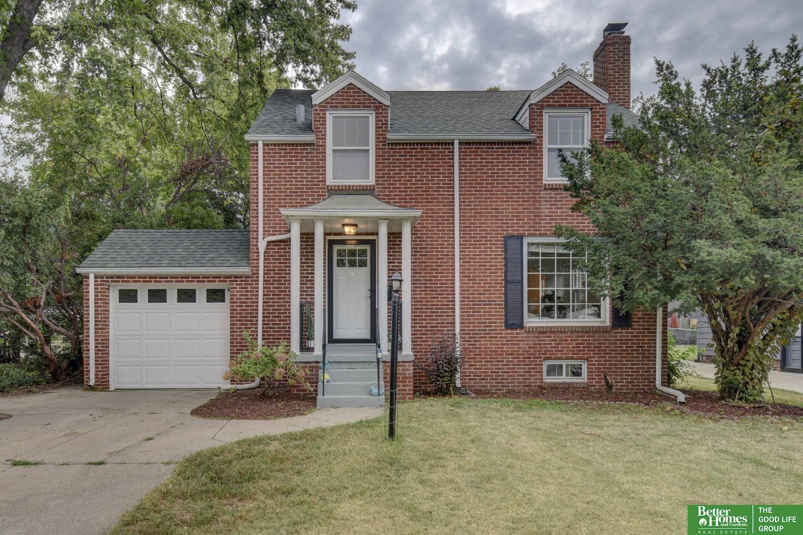 49th St, Omaha, NE 68132