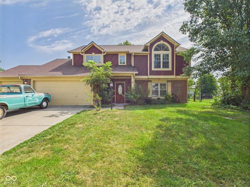 6723 Silver Tree Dr, Indianapolis, IN, 46236-3820 | Card Image