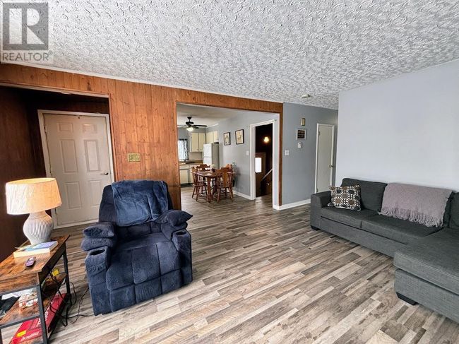 68 Neebig Ave, Home with 3 bedrooms, 2 bathrooms and null parking in Manitouwadge ON | Image 8
