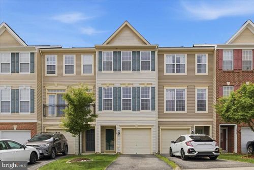 15704 John Diskin Cir, WOODBRIDGE, VA, 22191-6555 | Card Image