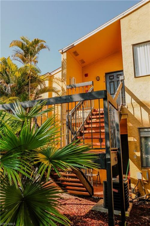 216-2835 Winkler Ave, FORT MYERS, FL, 33916 | Card Image