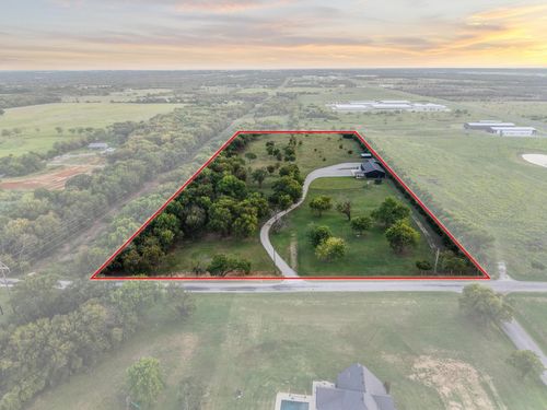 226 Well Rd, Denison, TX, 75020-8868 | Card Image