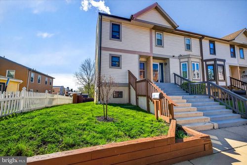 1204 Brown St, WILMINGTON, DE, 19805-4725 | Card Image